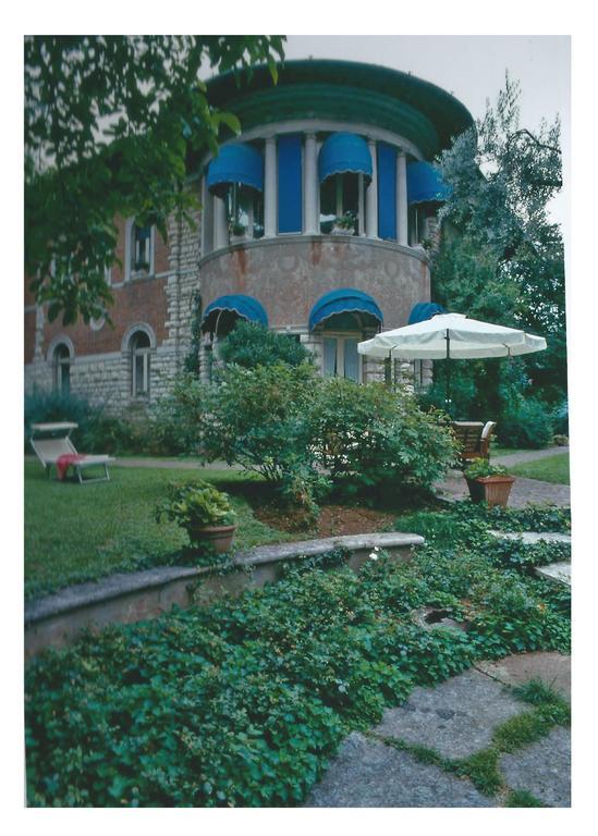 Villa V Брешія Екстер'єр фото